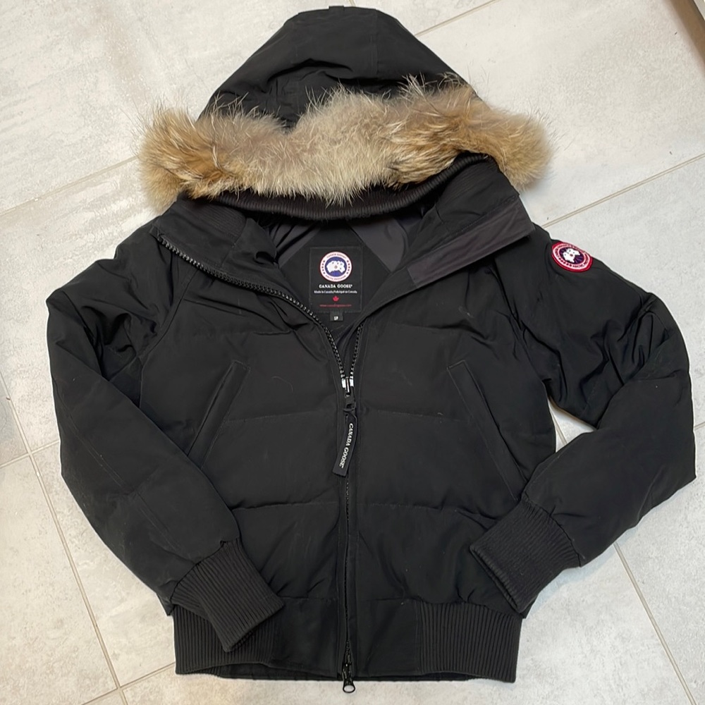 Women’s Canada Goose short coat, excellent condition